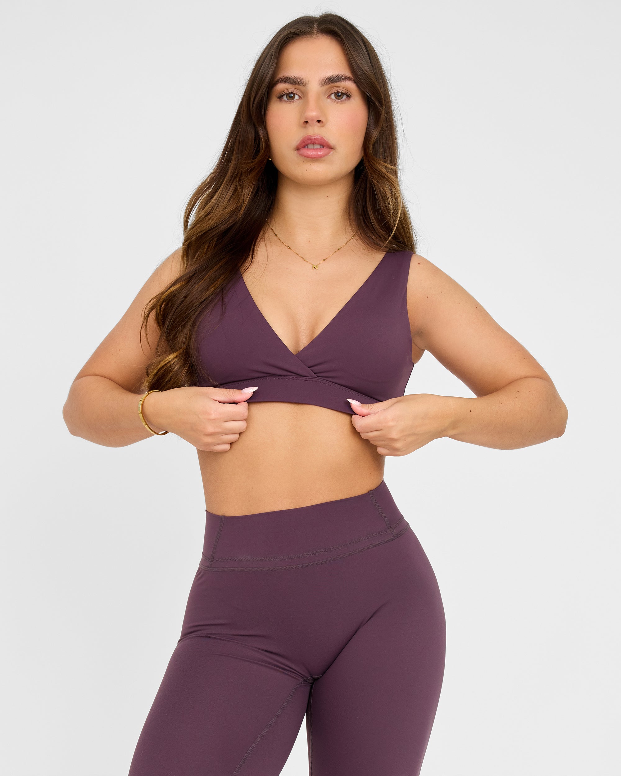 Sujetador deportivo Legacy Ultimate con cuello en V