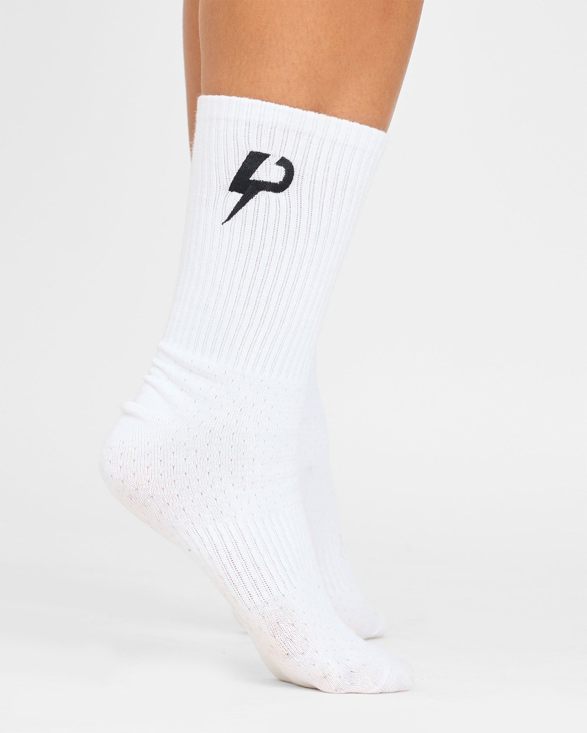 Calcetines deportivos con logotipo bordado